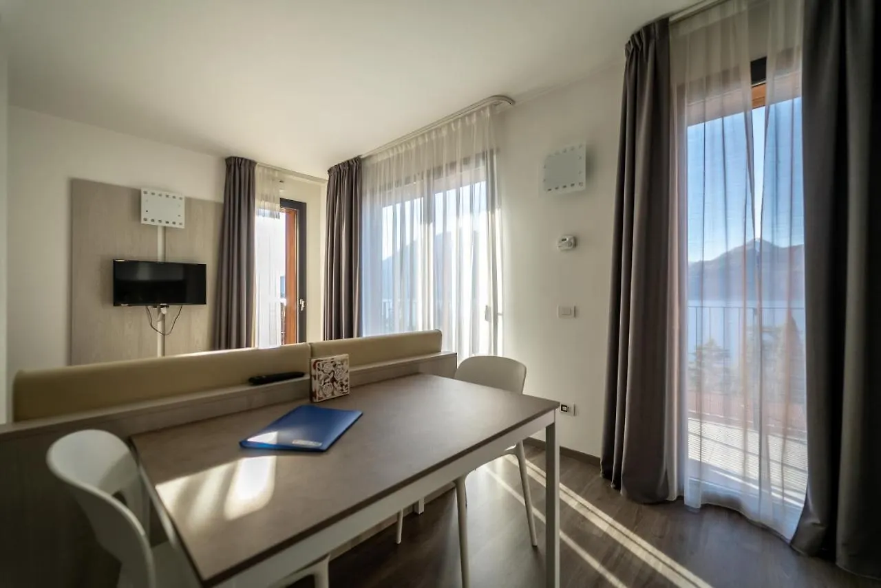 Residenza Luigina Apartment Varenna