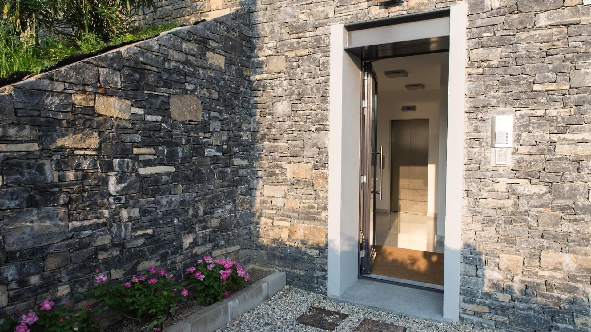 Residenza Luigina Apartment Varenna