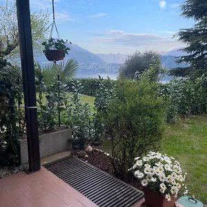 Lallas With Garden And View Appartement
